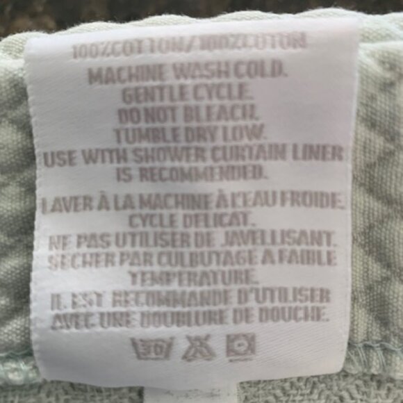 72 x 72 palest grey-green heavy cotton matelassé pattern shower curtain - Picture 3 of 5